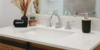 2 Southport Lane Gallery 27