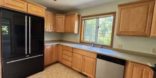 Well maintained 3 bed 2 bath rambler home in quiet Zenith neighborhood in Des Moines Well maintained 3 bed 2 bath rambler home in quiet Zenith neighborhood in Des Moines Gallery 17