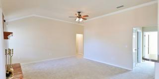 3/2/2 near Golf Course! Gallery 23