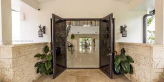 Amazing 2 Story House in Coral Gables Gallery 6