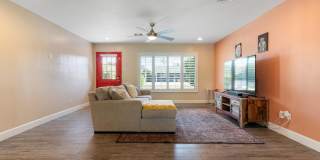 4014 N 81st Street Gallery 11