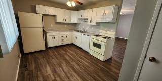 3 Bedroom Home in Bloomington Gallery 5