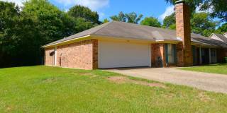 Updated, Spacious 3 Bedroom, 2 Bath Duplex in Whitehouse ISD! Gallery 3