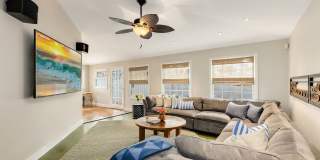 4bd / 3.5ba Charming Nautical Kahala Home with a Pool and A/C. - Kahala Seaside 4bd / 3.5ba Charming Nautical Kahala Home with a Pool and A/C. - Kahala Seaside Gallery 4