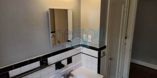 Great Hillcrest Find!  2Bedrooms & 1 Bathroom Pefect for UAMS Student(s) Gallery 32