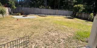 Spacious 4BR House in Graham Gallery 4