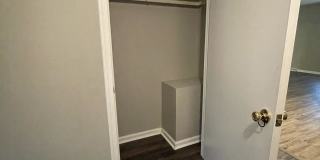 118 Camp Avenue - B Gallery 7