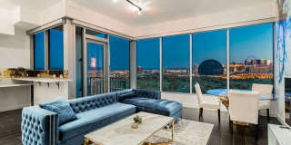 Fully Furnished High Rise with Wynn Golf Course Views! Gallery 1