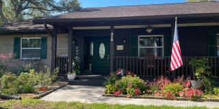 Desirable Bloomingdale Pool Home Gallery 1