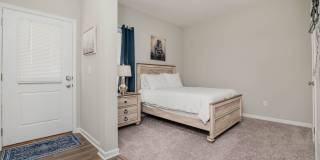 Fully Furnished Luxury Corporate Rental - Brand New Construciton Gallery 17