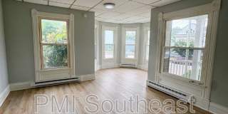 285 Montauk Avenue Gallery 1