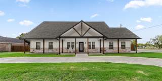 304 Mariners Way Gallery 1