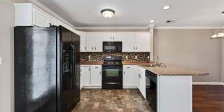 Pet Friendly Two Bedroom! Gallery 16
