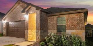 Spacious 4BR Home in New Braunfels Gallery 1