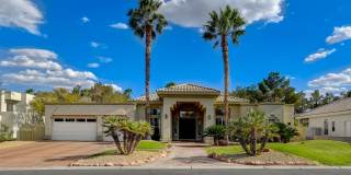 A luxurious 5 Bedroom House with a Casita & a Sparkling pool at Ten Oaks Estates Gallery 1