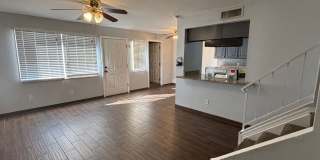 Charming 2 bedroom townhome in Phoenix! Gallery 5