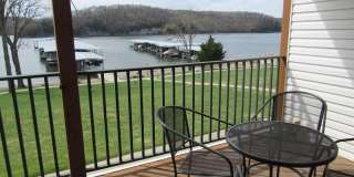 1 Bedroom Lakefront Condo For Rent Gallery 1