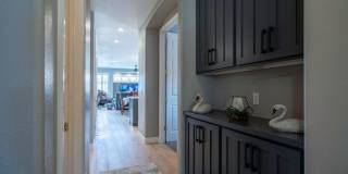Beautiful 5 Bedroom Home- One Level and Private Pool Gallery 33