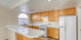 4 Bedroom Home in Henderson! Close to Shopping & Restaurants! Gallery 16