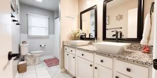 Spacious Fully-Furnished 5-Bedroom Home | Mid-Term Rental in Green Island Hills Gallery 22