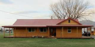 214 Center Street Gallery 1