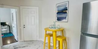 5345 Quincy Street Gallery 3