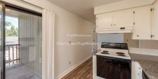 Comfortable Living with a Fenced Outdoor Area! 1/2 OFF 1st Months Rent! Comfortable Living with a Fenced Outdoor Area! 1/2 OFF 1st Months Rent! Gallery 8
