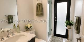 6989 NW 104th Ct Gallery 10