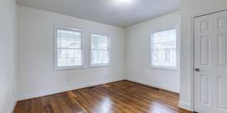 2922 Noble Ave. A Gallery 6