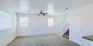Beautiful 3 Bedroom Home in Montecito Estates area on Albuquerque's Westside. Refrigerated Air! Open Layout Gallery 6