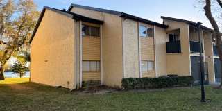 2/2 Condo with Lake Views Gallery 1