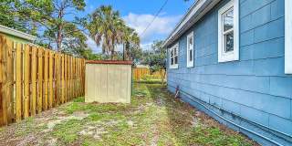 Beautifully remodeled, 1,332-square foot 3 bedroom/ 2½ bath/ home Gallery 33