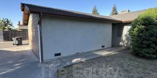 1577 East Cross Avenue Gallery 1