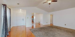NORTH WEST 3/BD 2/BA 2/CG House Gallery 4
