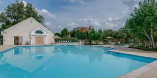 Two Bedroom Condo With Office in Green Hills Gallery 28
