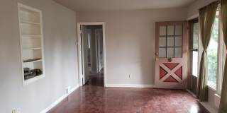 Cute 3 bedroom duplex FOR RENT on Uintah St. Gallery 7