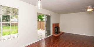 Freshly Painted 2BR/2.5BA Condo with Peak a Boo Ocean View!! Gallery 8