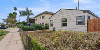 Recently Renovated University Heights 2 Bed 1 Bath with 2 off-street parking spaces! Pet OK! Gallery 5