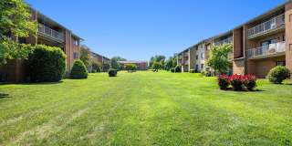 Gainsborough Court, Churchill Mews, and Copperfield Square Apartments & Townhomes Gallery 18