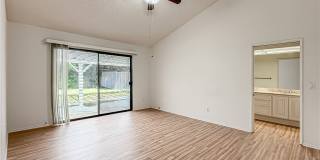 9201 Paso Robles Gallery 40