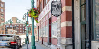 Modern Downtown Milwaukee Condo for Rent Modern Downtown Milwaukee Condo for Rent Gallery 1