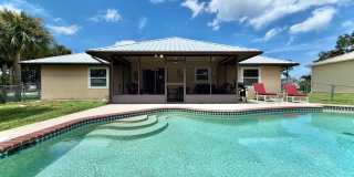 Available monthly Rental  2026 in heart of Sebastian Gallery 5