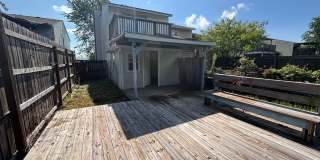 2bd 1.5ba Townhouse w/ Bonus Rm & Deck Gallery 17