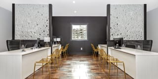 209 at Pickwick Apartments Gallery 4