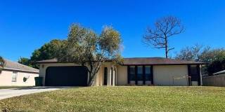 1365 SE Bayharbor Street Gallery 1