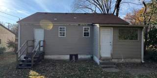 Great 1 bed 1 bath duplex in North Springfield. Remodeled Gallery 5