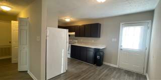 Michelle Court 1775 Gallery 17