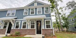 3 Bedroom 2.5 Bathroom Townhouse in Windward Village - Summerville Gallery 1