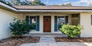 BEAUTIFUL HOME LOCATED ON TOLSON ROAD! Gallery 1