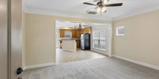 Beautifully maintained 3-bedroom, 2-bath townhome in Nashville’s highly desirable Lennox Village Beautifully maintained 3-bedroom, 2-bath townhome in Nashville’s highly desirable Lennox Village Gallery 9